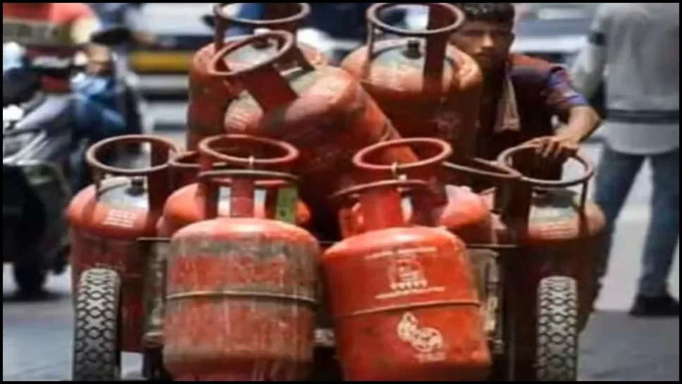 lpg ,gas cylinder ,modi government ,bjp ,lpg gas cylinder ,rate ,price ,madhya pradesh ,government ,schemes ,ladli behna yojana ,LPG cylinder,LPG subsidy,LPG सब्सिडी,Ladli Behna Yojana,Madhya Pradesh government,Prime Minister Ujjwala Yojana,Raksha Bandhan,gas cylinder price,एलपीजी सिलेंडर,गैस सिलेंडर की कीमत,प्रधानमंत्री उज्ज्वला योजना,मध्य प्रदेश सरकार,रक्षाबंधन,लाड़ली बहना योजना ,mp news ,madhya pradesh news ,हिंदी न्यूज़,सिर्फ 450 रुपये में मिल रहा LPG सिलेंडर, ₹1500 की मदद