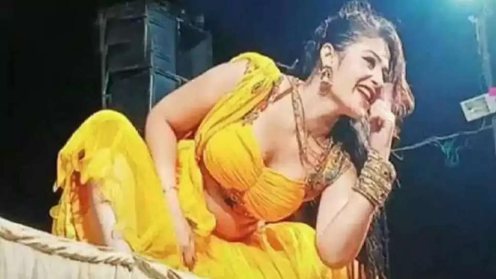 Haryanvi Dance: Gori Nagori ने Haryanvi Song पर बिना ब्रा की टाइट कुर्ती में किया कमरतोड़ डांस, अदाओं ने बूढ़े ताऊ में जगा दिया रोमांस