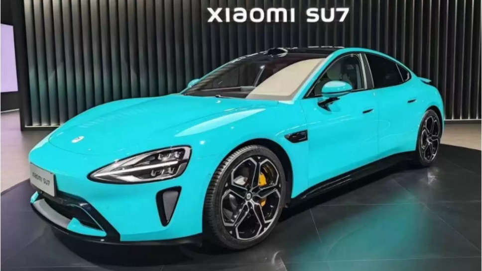 xiaomi ,su7 ,electric car ,price ,specifications ,launched ,features ,india ,Xiaomi su7, electric car, Xiaomi SU7 showcased in India, China car, electric sedan, Xiaomi SU7 range, Xiaomi SU7 features, Xiaomi SU7 price, Xiaomi SU7 speed,शाओमी su7, इलेक्ट्रिक कार, शाओमी SU7 भारत में हुई शोकेस, चीन की कार, इलेक्ट्रिक सेडान, शाओमी SU7 की रेंज, शाओमी SU7 के फीचर्स, शाओमी SU7 की कीमत, शाओमी SU7 की स्पीड ,हिंदी न्यूज़,xiaomi electric cars ,electric cars in india ,