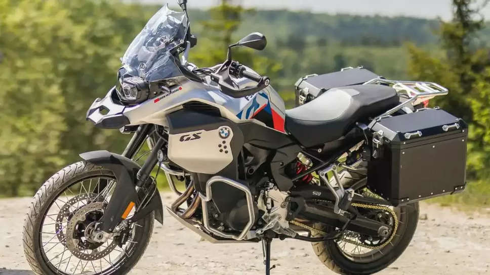 BMW F900 GS